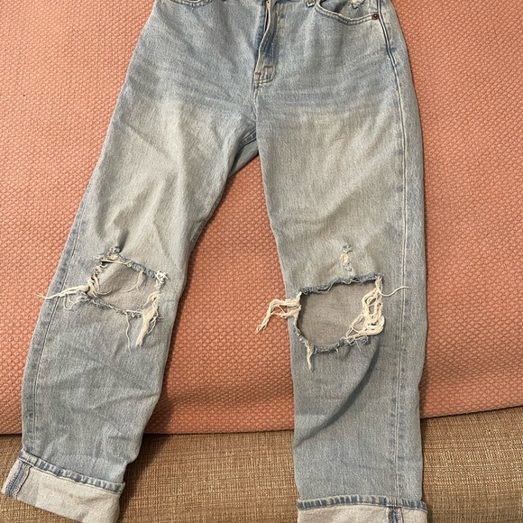 Abercrombie & Fitch Ultra High Rise 90s Straight Jean size 27/4R - Picture 4 of 4